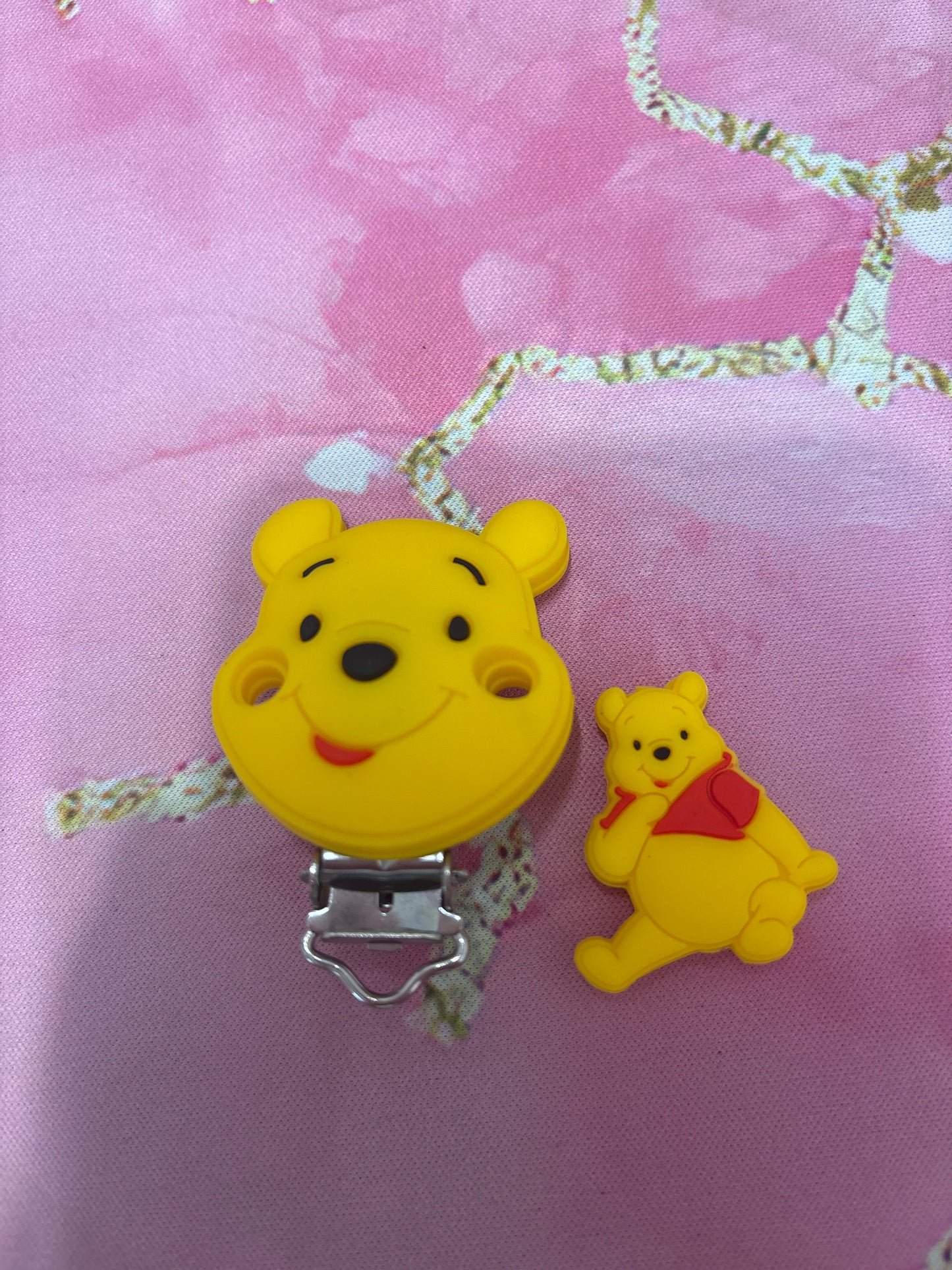 Attache tétine Winnie l’ourson