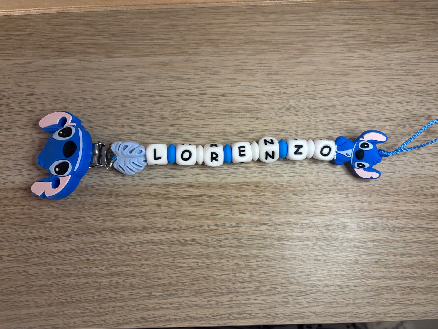 Attache tétine Stitch