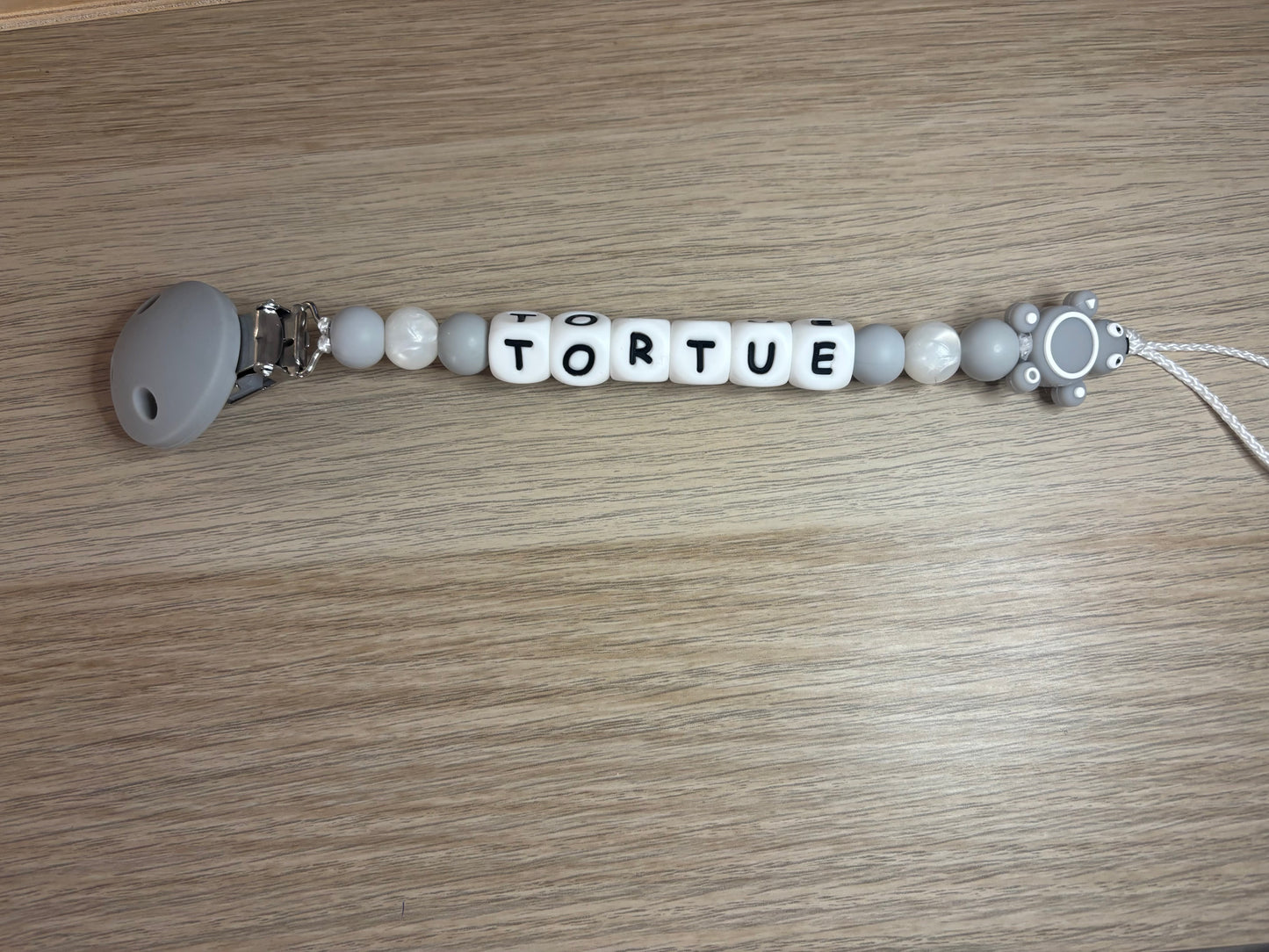 Attache tétines simples , animaux et drapeaux