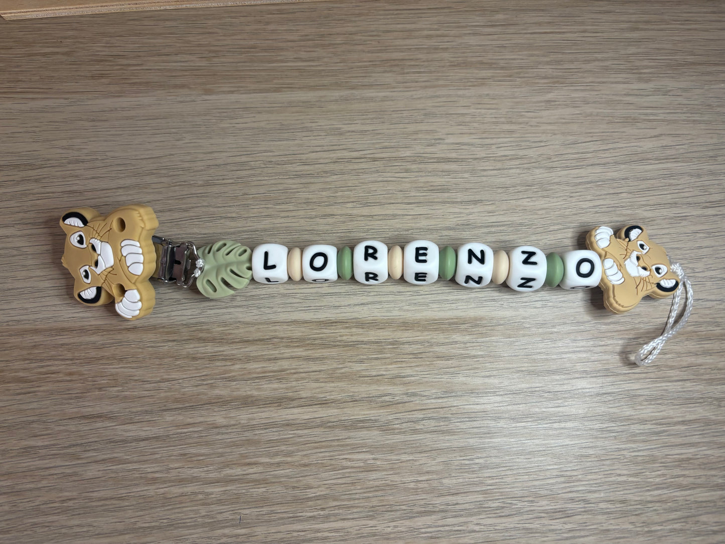 Attache tétine Simba modèle 1