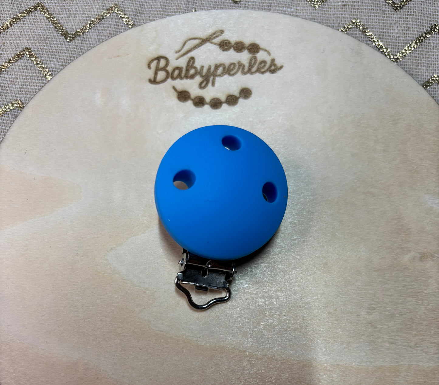 Clip bleu ciel