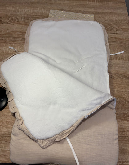 Nid d’ange en coton de gaz  ou minky polaire