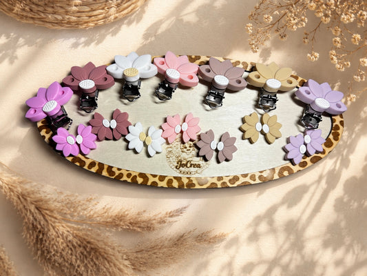 Fleur-de-lis clip +2 focal beads