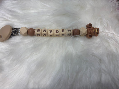 Attache tétines simples , animaux et drapeaux