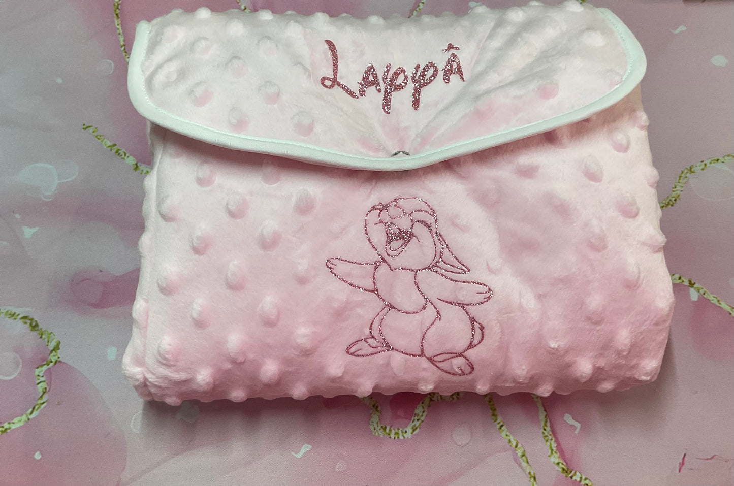 Tapis de change en PRÉCOMMANDE