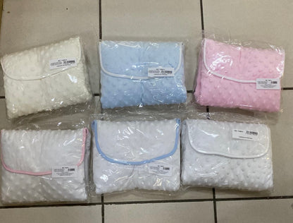 Tapis de change en PRÉCOMMANDE