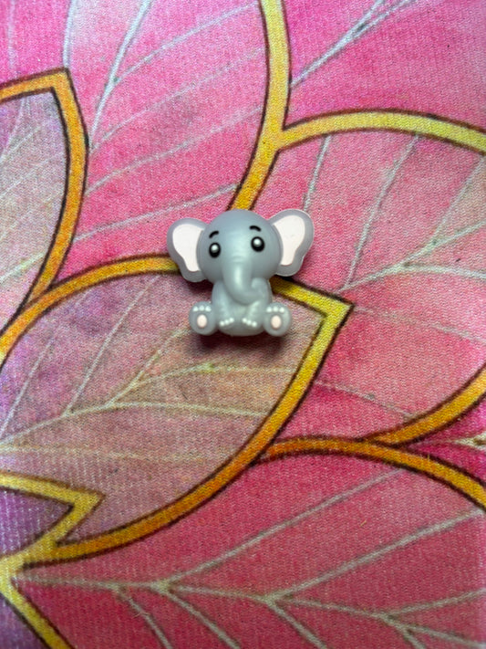 éléphant 3D gris nacré